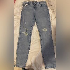 These jeans are from the Gap and are a size 6/28.